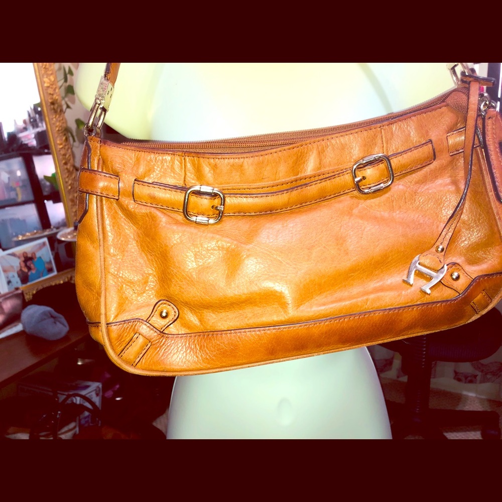 Small shoulder bag